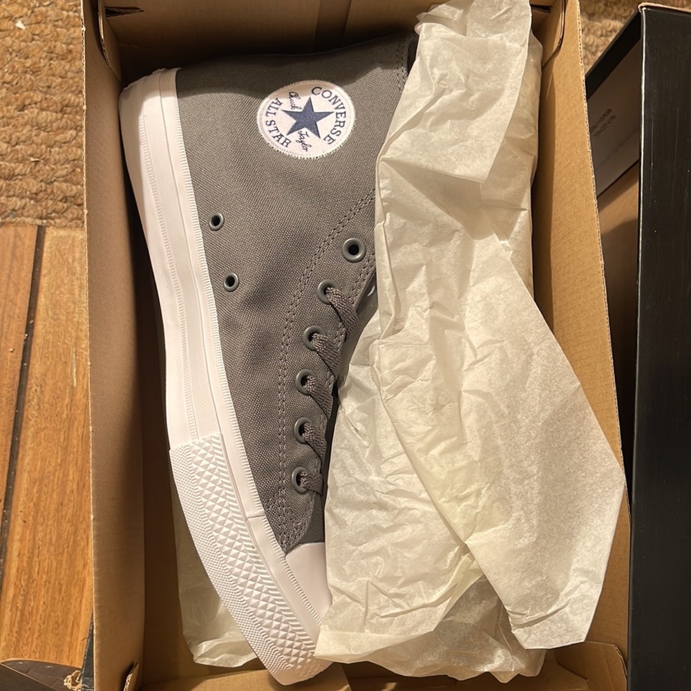 Authentic Grey  converse - Picture 6 of 12